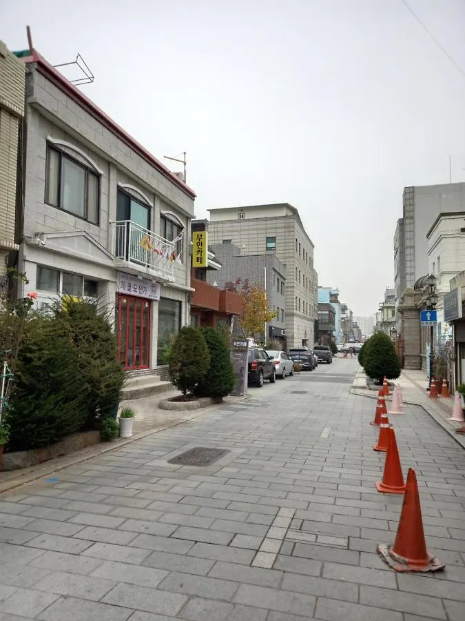 Jemulpo House - Foreigner Only Incheon